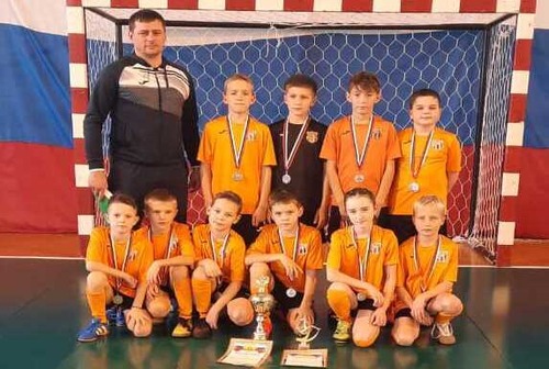 Футболисты наукограда заняли второе место на соревнованиях Кузбасса