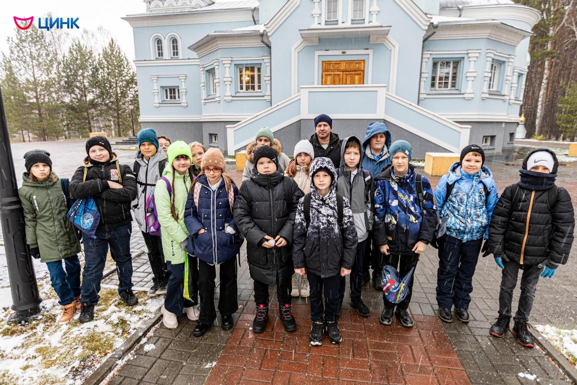 Кадеты-спасатели посетили Введенский приход Кольцово