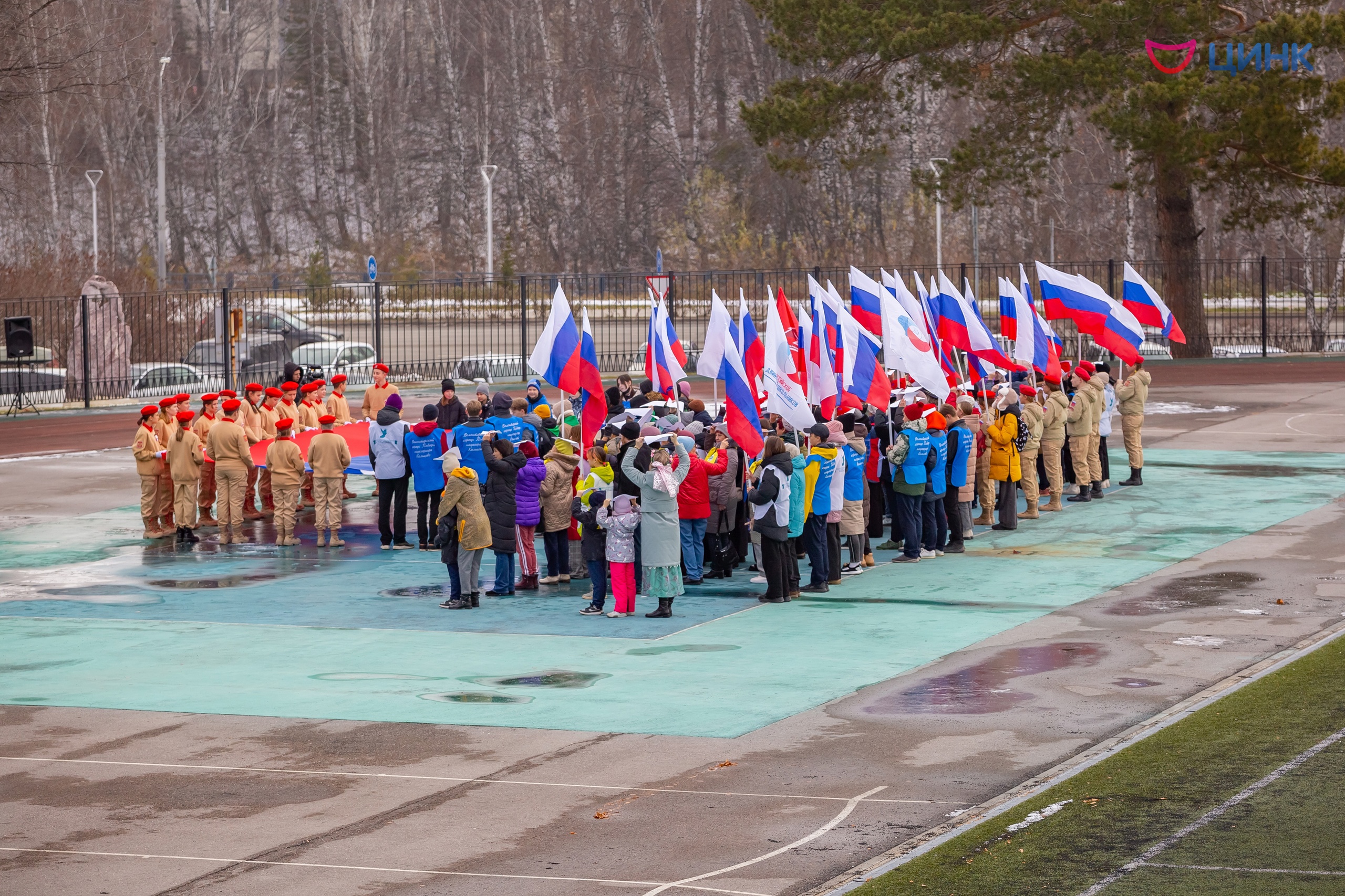 На стадионе Кольцово прошла акция «Мы вместе»