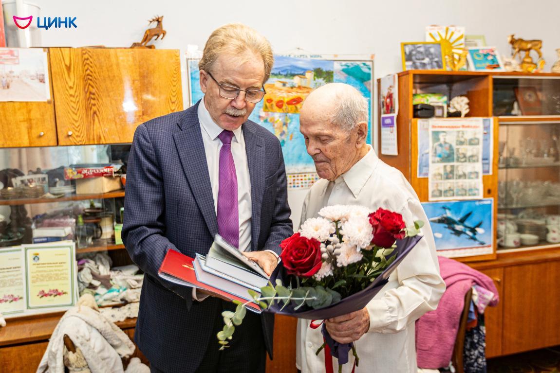 98 лет отметил ветеран Великой Отечественной войны Михаил Дубинин!