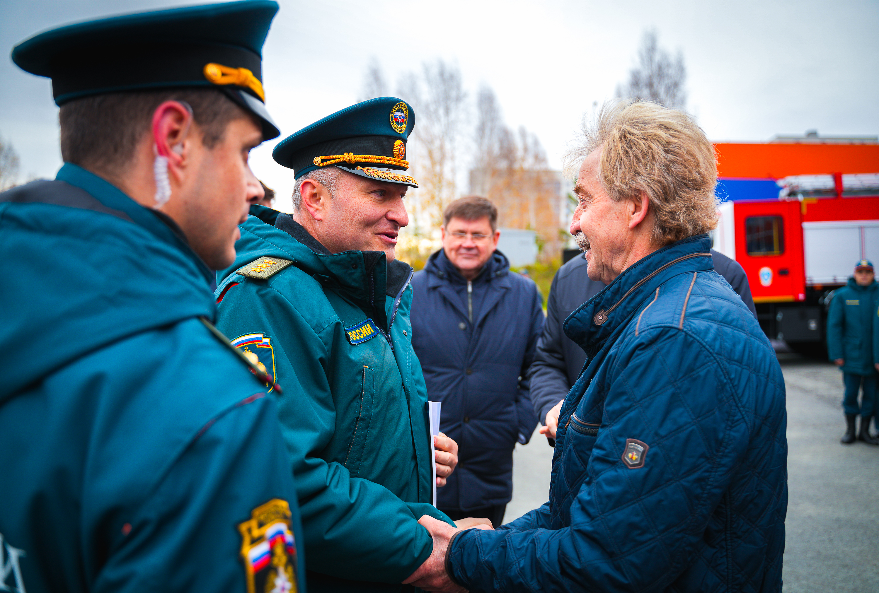 Глава МЧС РФ Александр Куренков открыл новую пожарную часть в Кольцово