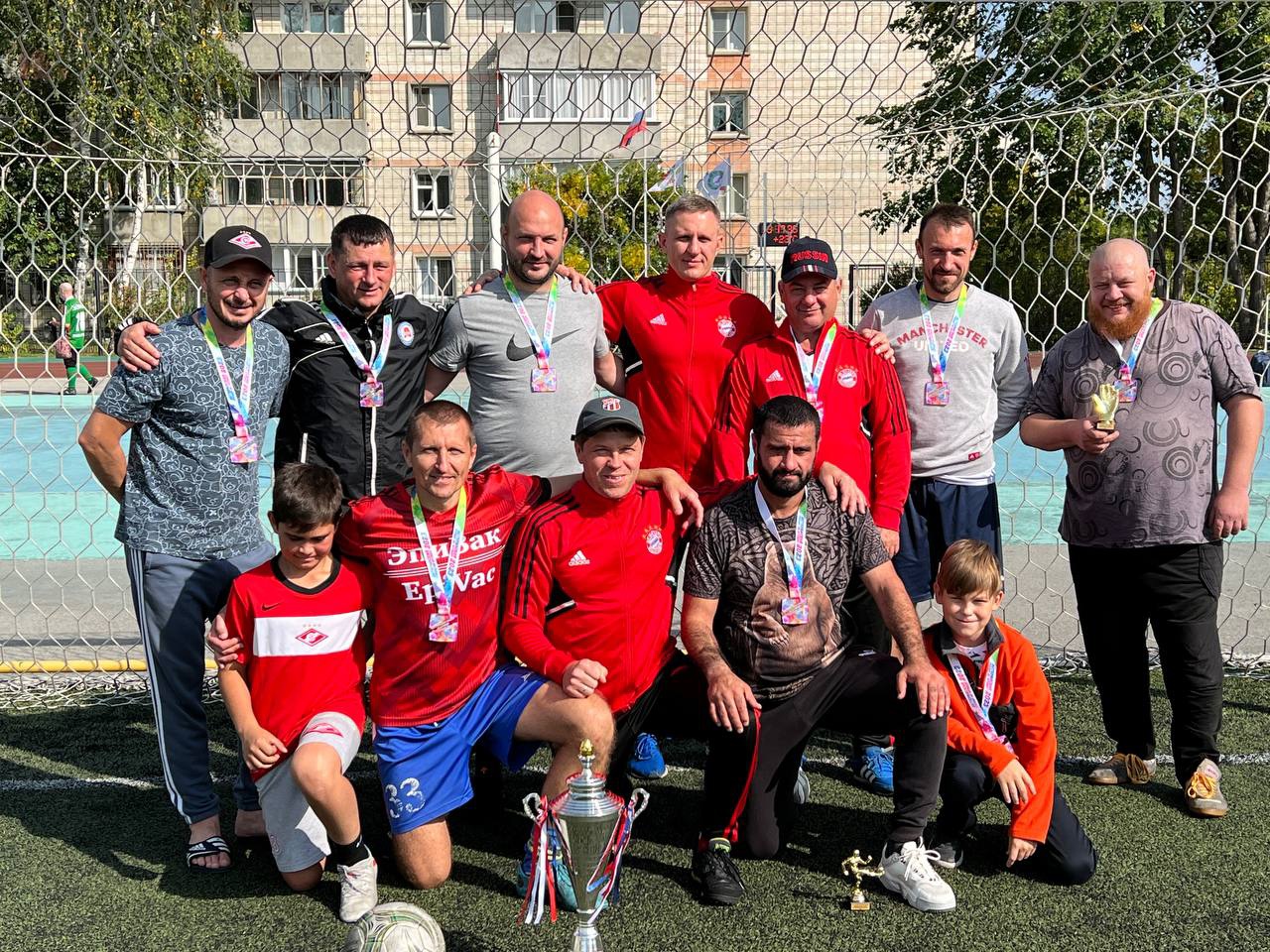 Кольцовские футболисты вышли в финал Открытого чемпионата СО РАН по мини-футболу