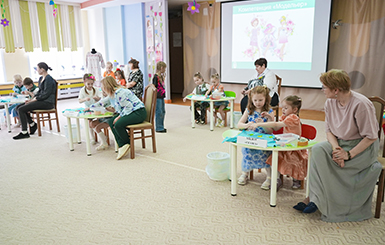 В Кольцово прошел фестиваль знакомства с профессией