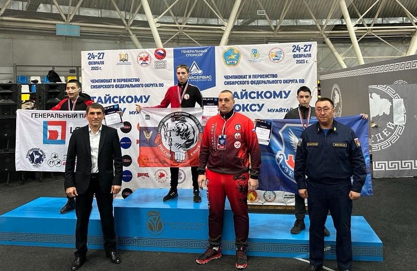 Тайбоксеры Кольцово завоевали медали на чемпионате СФО