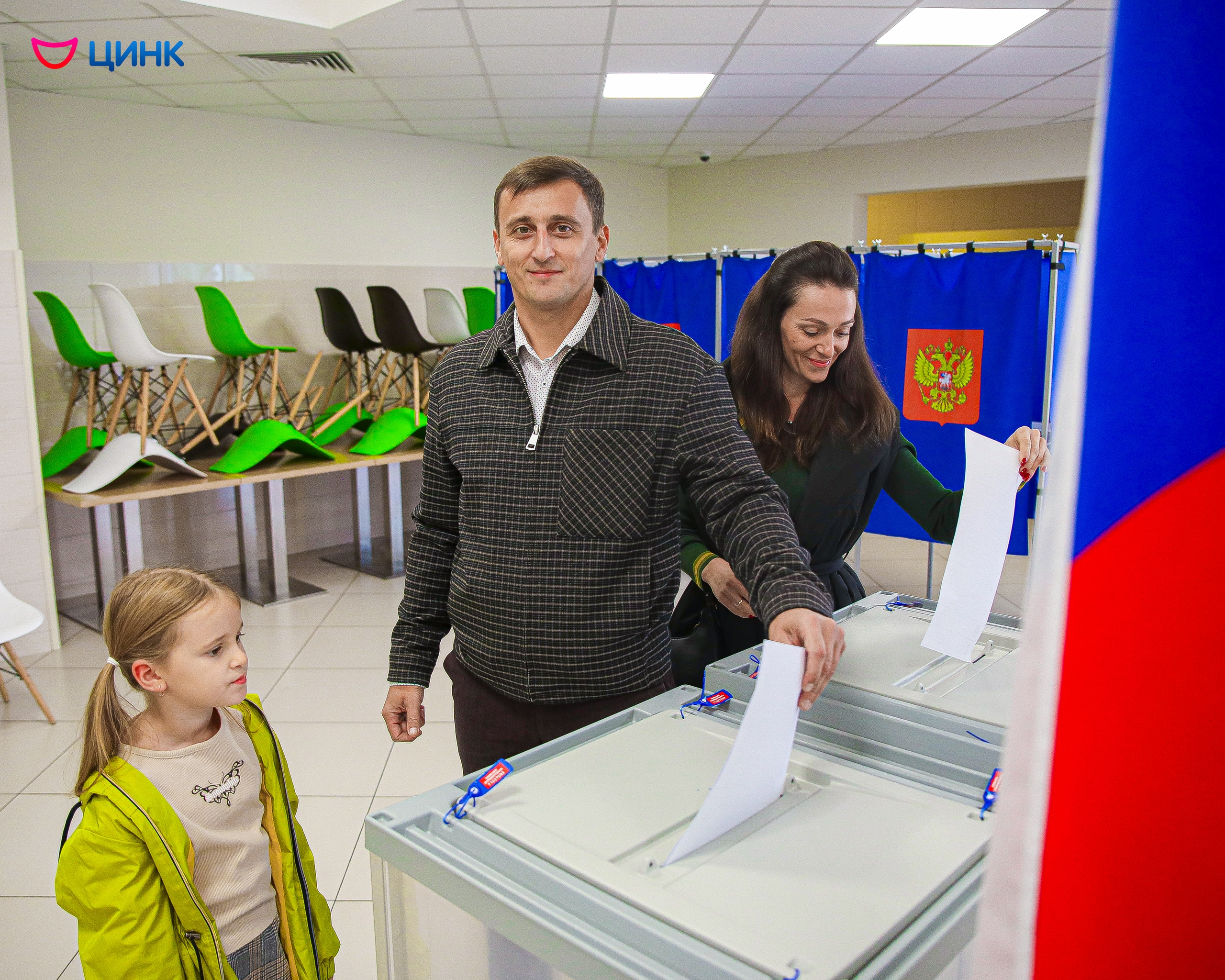 В Кольцово продолжается голосование в Совет депутатов и Законодательное собрание
