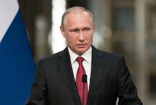 Нерабочие дни продлили до конца майских праздников