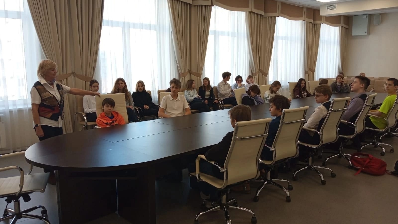 Ветераны Кольцово провели урок патриотизма для лицеистов «Технополиса»