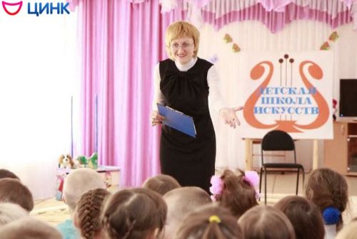 Преподаватель КДШИ стала героиней праздничная акции «Вдохновение»