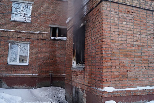 На пожаре в микрорайоне Новоборский погиб человек