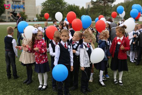 Как записать ребенка в 1-й класс, кольцовчанам расскажут по телефону