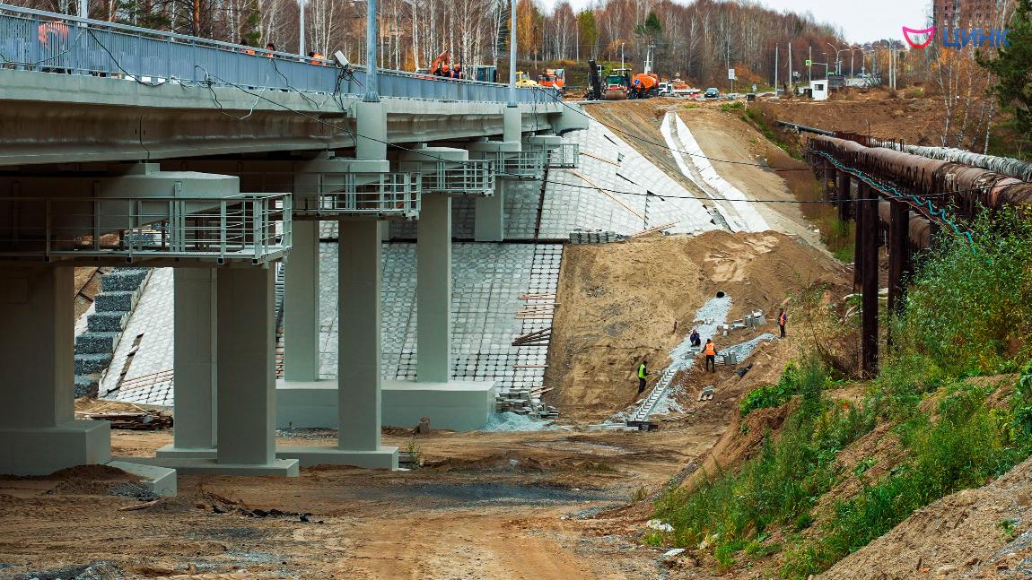Строительство эстакады в Кольцово завершилось