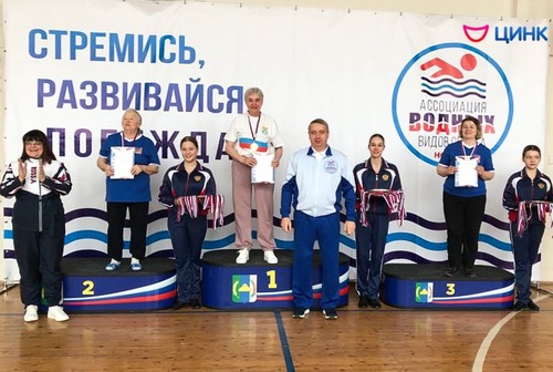 Кольцовцы завоевали награды на соревнованиях по плаванию