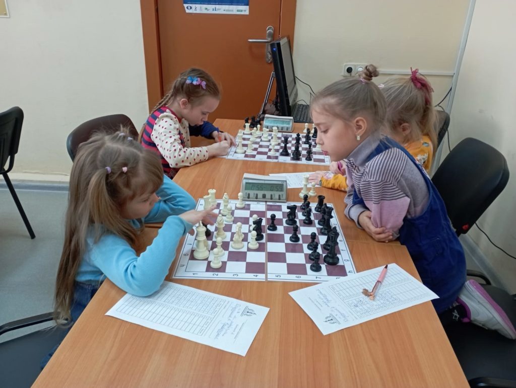 В наукограде Кольцово прошло первенство по шахматам среди детей
