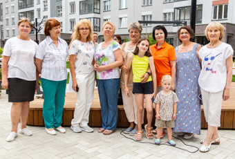 В Кольцово продолжается сказочное лето