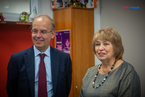 Испанский посол посетил рд значимых объектов наукограда