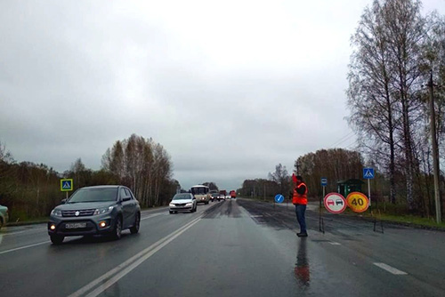 Водитель сбил рабочего на трассе «Академгородок-Кольцово»